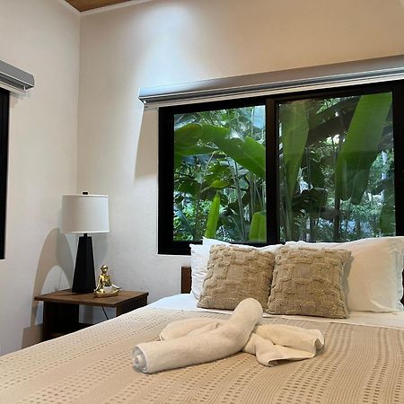 Dragonfly Beachfront Villas-Adult Only Пунта-Ува Екстер'єр фото