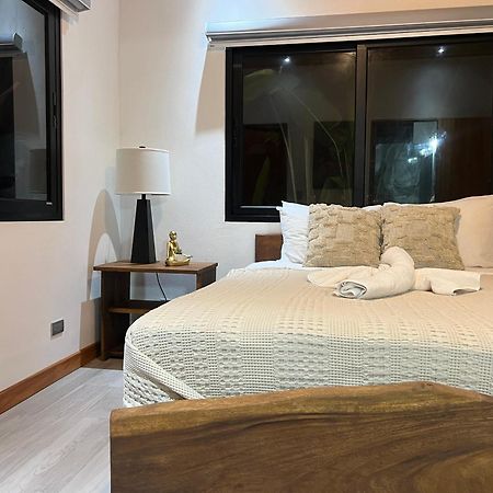 Dragonfly Beachfront Villas-Adult Only Пунта-Ува Екстер'єр фото