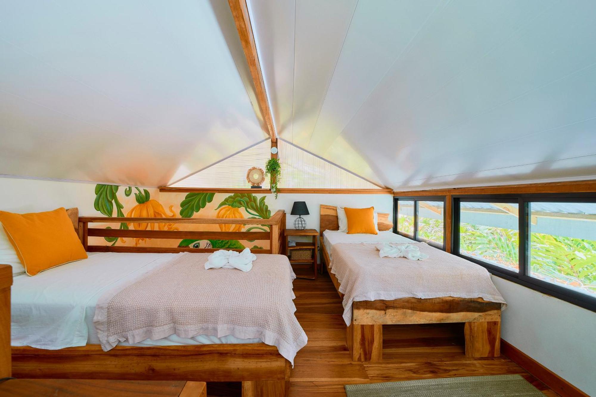 Dragonfly Beachfront Villas-Adult Only Пунта-Ува Екстер'єр фото