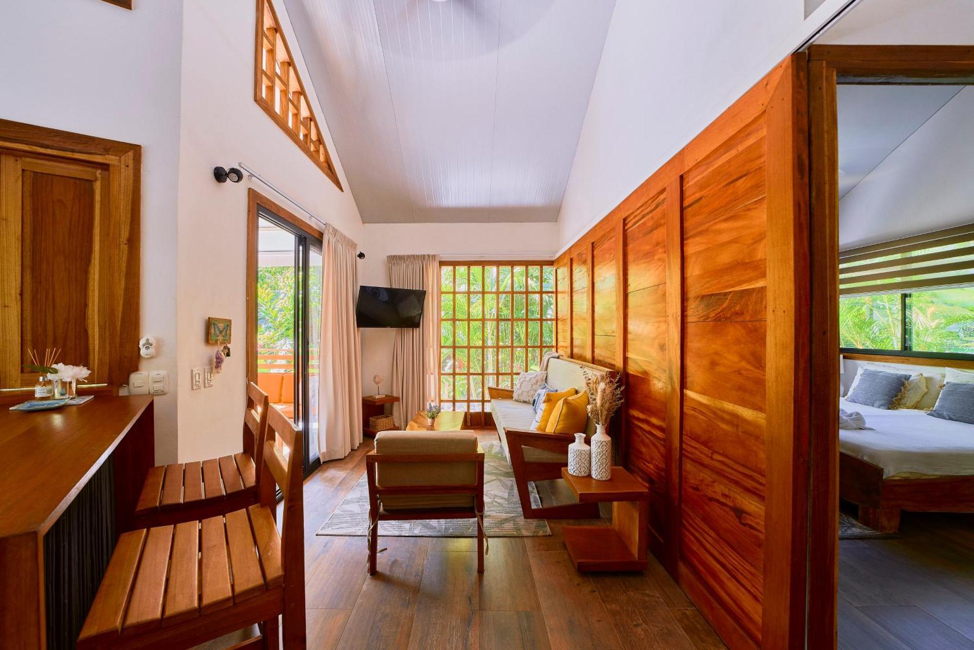 Dragonfly Beachfront Villas-Adult Only Пунта-Ува Екстер'єр фото