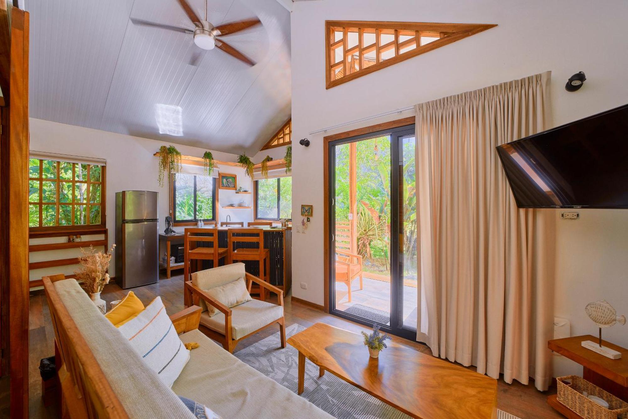 Dragonfly Beachfront Villas-Adult Only Пунта-Ува Екстер'єр фото
